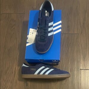 Adidas Stadt Trainers